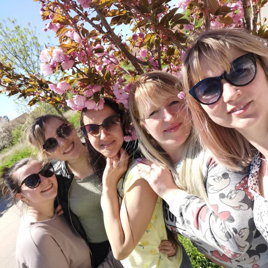 Усі 80 сакур прижилися і нині милують око калушан. До того ж, жодне із дерев не вкрали. Фото: Оксана Кецман