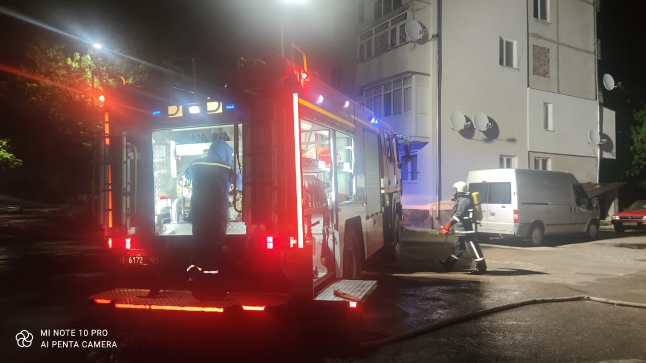 Рятувальники вважають, що ймовірною причиною займання стало коротке замикання електромережі