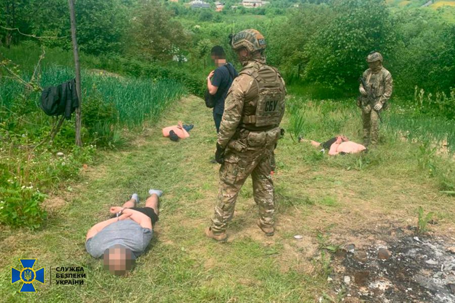 Наркотики реалізувались через телеграм-канал.