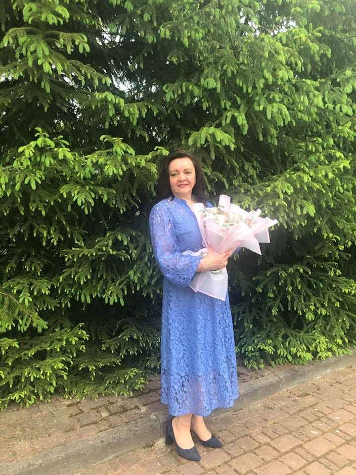 Подяку батьки адресують вчительці Калуського ліцею імені Дмитра Бахматюка Галині Оленюк