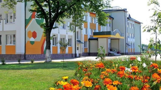 Ілюстрація. Згідно з правилами мають зараховувати в першу чергу тих дітей, які проживають поблизу навчального закладу