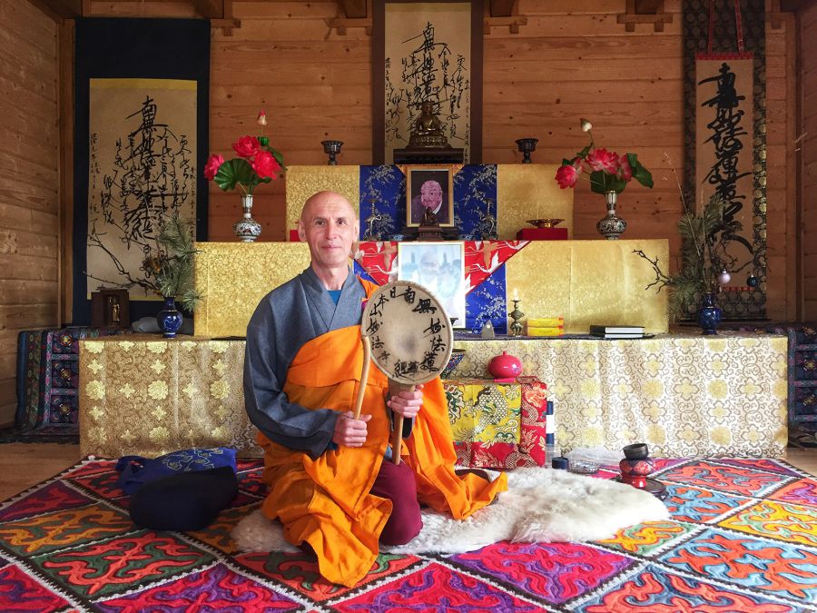 Серце "додзьо" – молитовна кімната з вівтарем. Фото: Андрій Тараненко