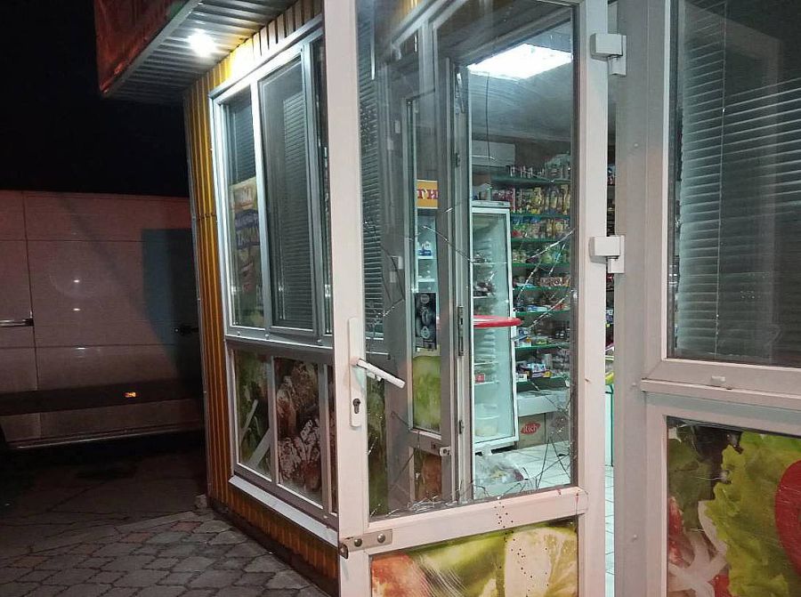 Поліція затримала двох правопорушників.