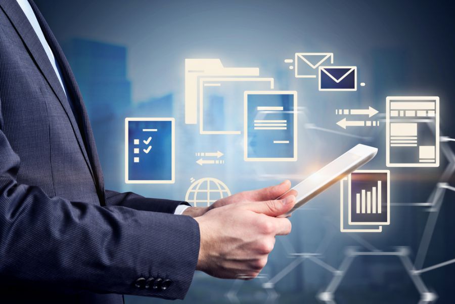 Ілюстрація. Ціль Мінцифри — оцифрувати всі важливі для українців документи. 