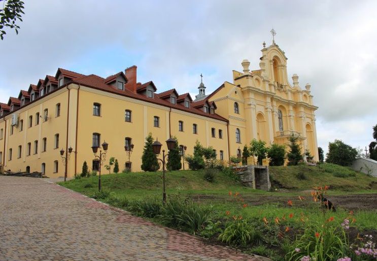 З 2002 року розпочато реставрацію пам'ятки, яка наразі перебуває під опікою ченців-францисканців із Польщі.