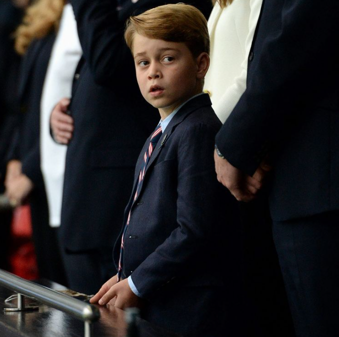 Матч приніс багато різних емоцій.