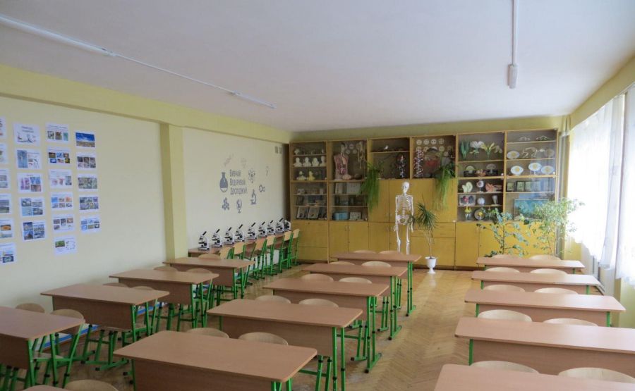 Родзинкою кабінету біології Калуського ліцею №10 це виявився лабораторний куток