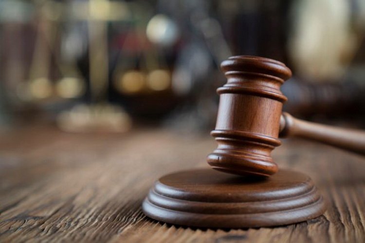 Ілюстрація. Підприємець не захотів добровільно сплачувати борг перед податковою.