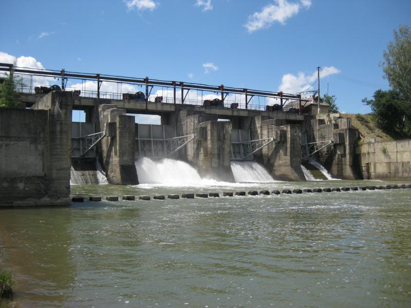 Нафтохімічне підприємство запевняє, що водосховище не є причиною повеней