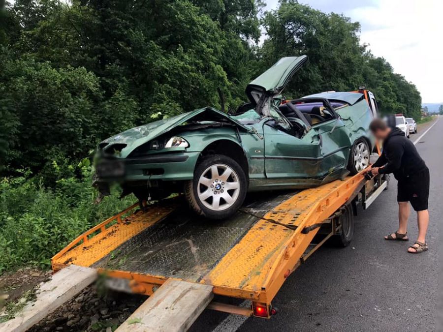 Водія та пасажирку госпіталізовано до медзакладу.