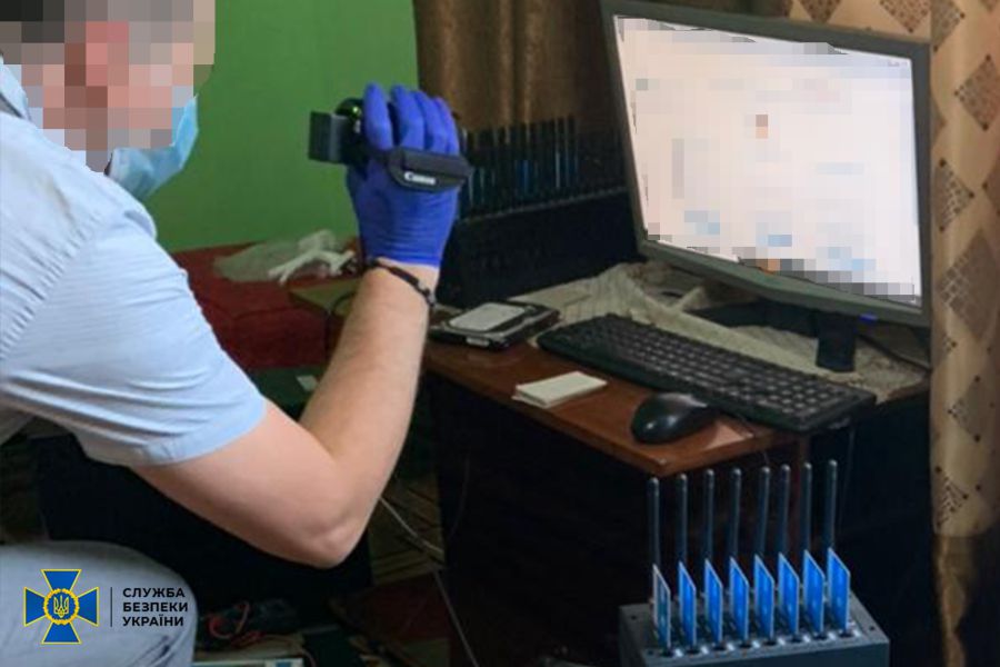 Замовники були клієнти з РФ.