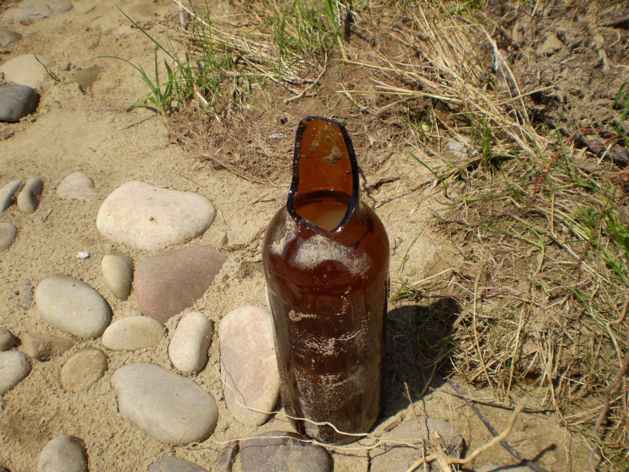 На відпочинку треба дбати про власну безпеку на воді і біля води