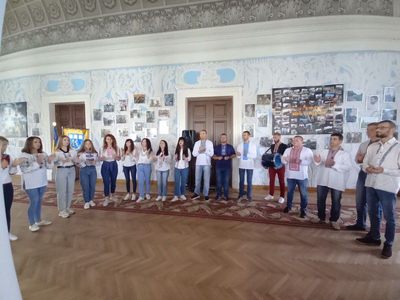  Дана виставка з вересня місяця буде презентована у навчальних закладах Калуської ТГ