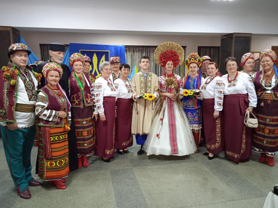 Головний убір для образу України створила майстриня Ольга Калин