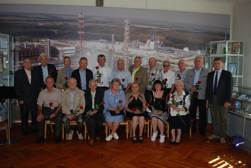 Ветерани поспілкувалися і згадали приємні миті зі своїх трудових буднів