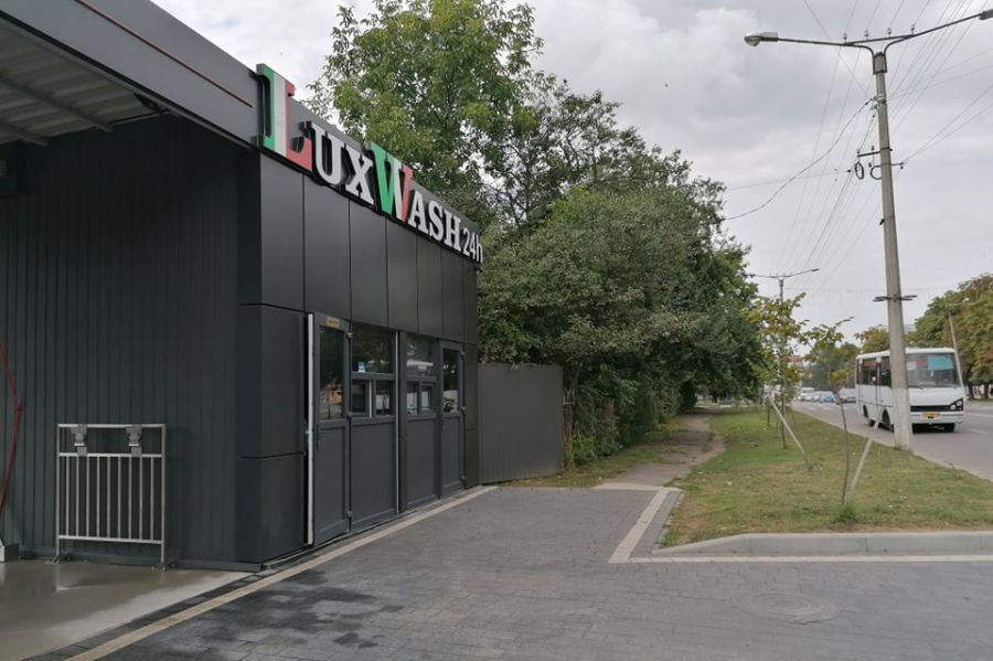 Остання пропозиція робочої групи — забрати тротуар з вул. Винниченка (від  перехрестя з вул. Українською)