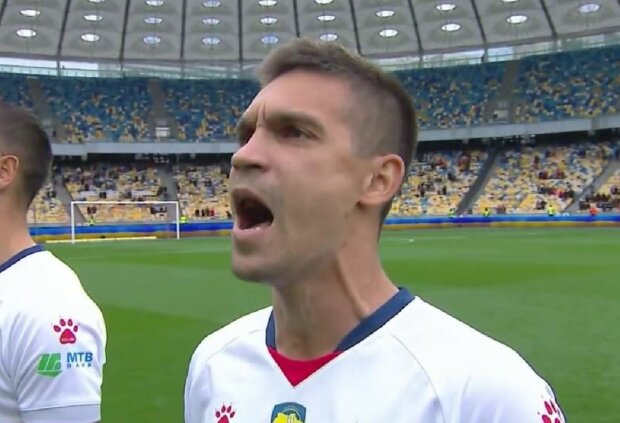 Відео з виконанням гімну набрало масу переглядів.