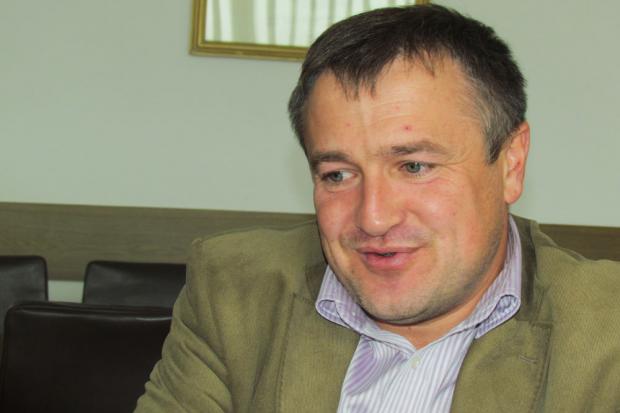 Троє з чотирьох заступників міського голови Долини написали заяви на звільнення