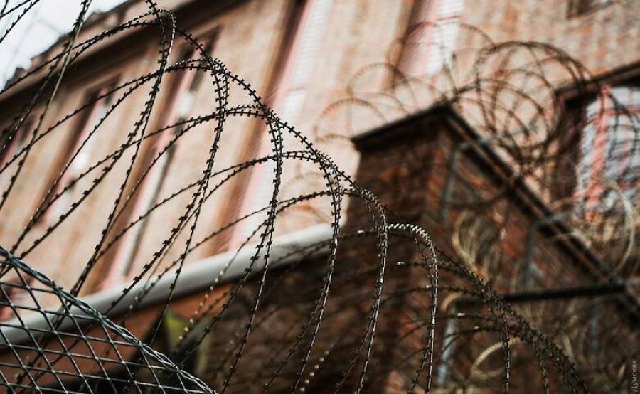 Ілюстроване фото. Стан колонії на Долинщині, за словами міністра, — "заїжджай і живи"