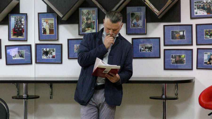 У результаті відкритим шляхом голосування переможцем обрали о. Федора Мороза