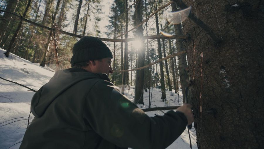 У Фільмі можна побачити справжніх гуцулів.