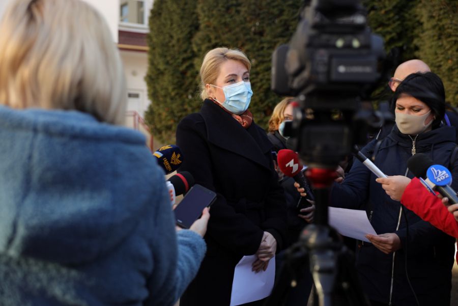 У лабораторії можуть робити тисячу досліджень на добу.