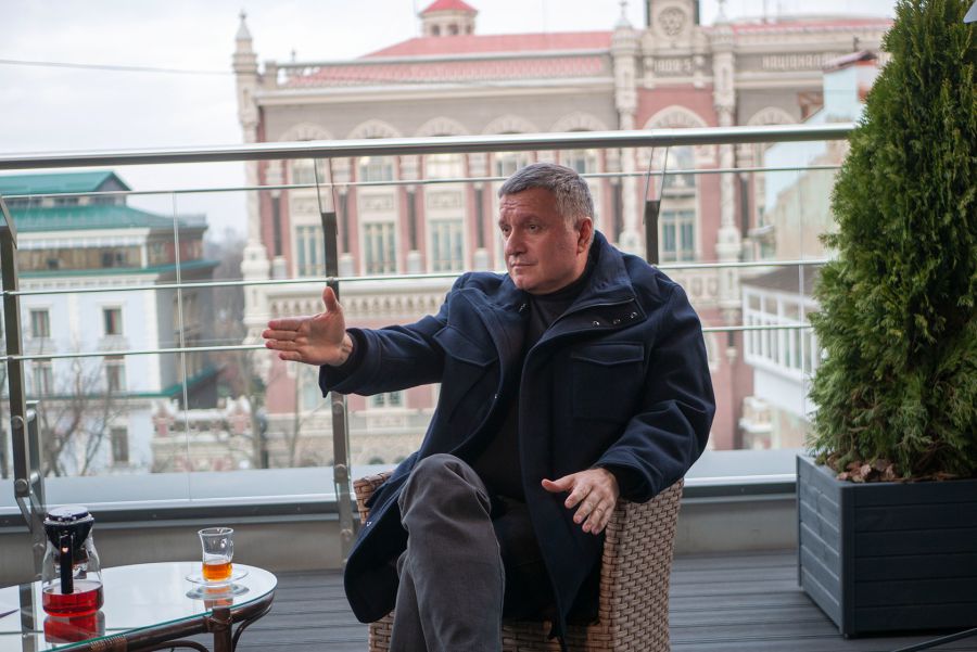 Я здивувався, коли Служба безпеки зайшла на виборчу дільницю, — пригадав Аваков. Фото: Назарій Мазилюк, pravda.com.ua