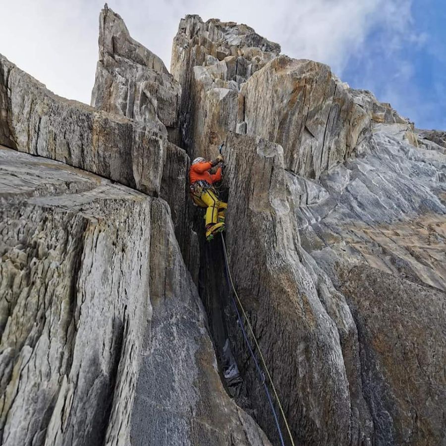 Маршрут є дуже небезпечним та виснажливим.