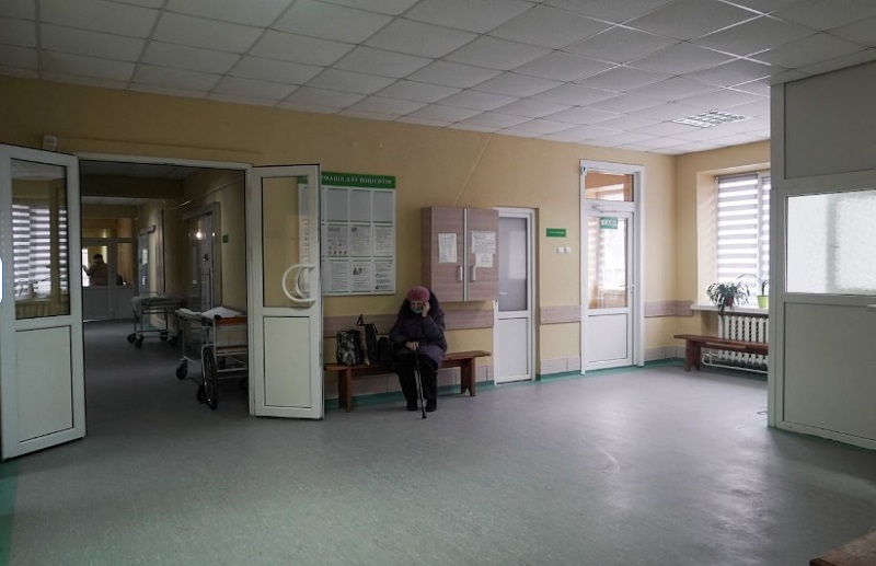 У Калуській ЦРЛ всіма хворими зайняті 424 ліжка із наявних 445-ти.