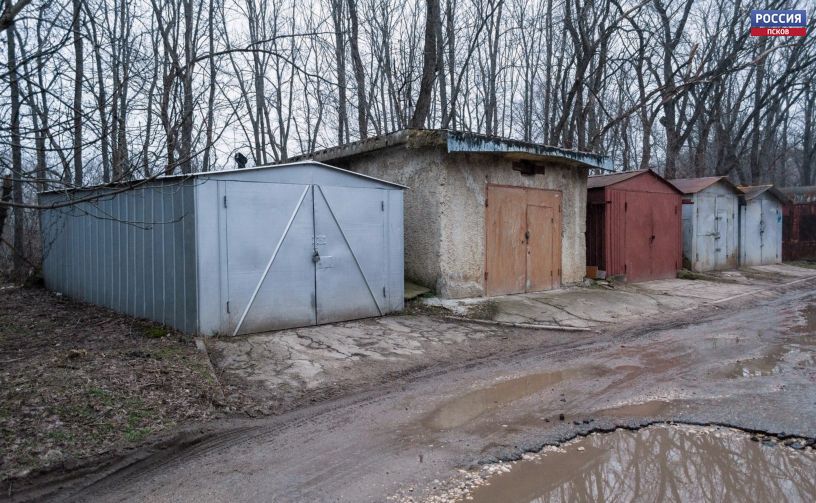 Ілюстроване фото. Документи зі знесення гаражів розгляне комісія з демонтажу тимчасових споруд