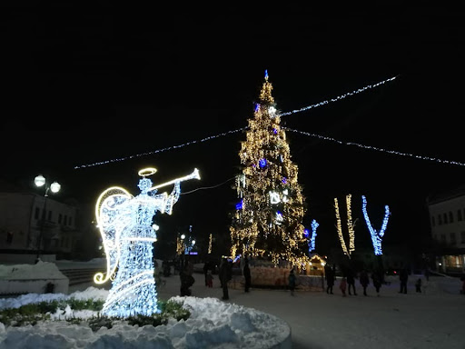 Традиційно центр міста прикрасять янгол з сурмою, комети та олені