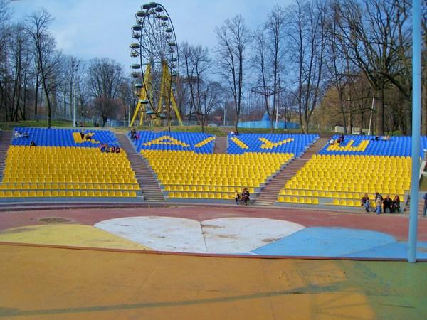 Купувати крісла планують в Одесі.