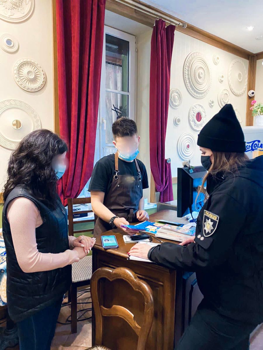 Більшість порушень стосується відсутності захисних масок.