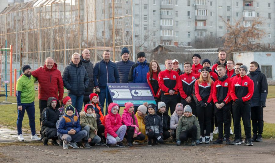Вашими тренерами на стадіоні "Хімік" стануть зіри естради, кінематографу, професійні спортсмени
