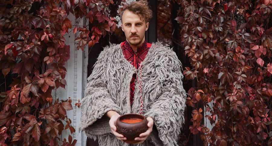 У борщі — частина нашої національної ідентичності і можливість зберегти традиції на сторіччя, переконаний Євген Клопотен