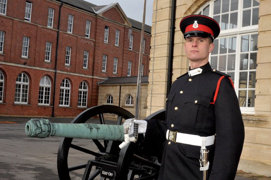 Студентові нагоду вручила  Королівська Високість принцеса Анна