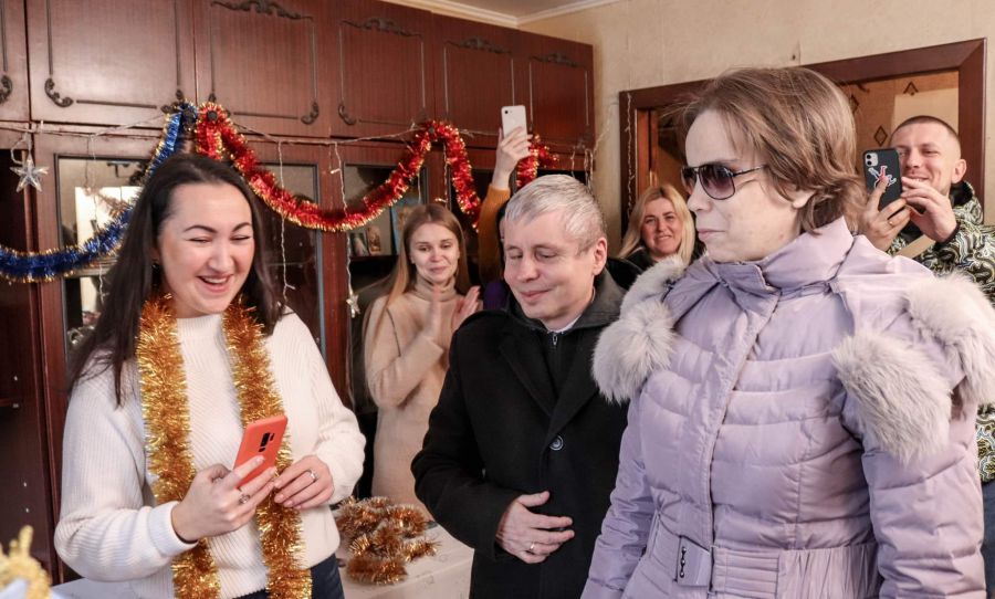 Незрячі калушани отримали ключі від двокімнатної квартири