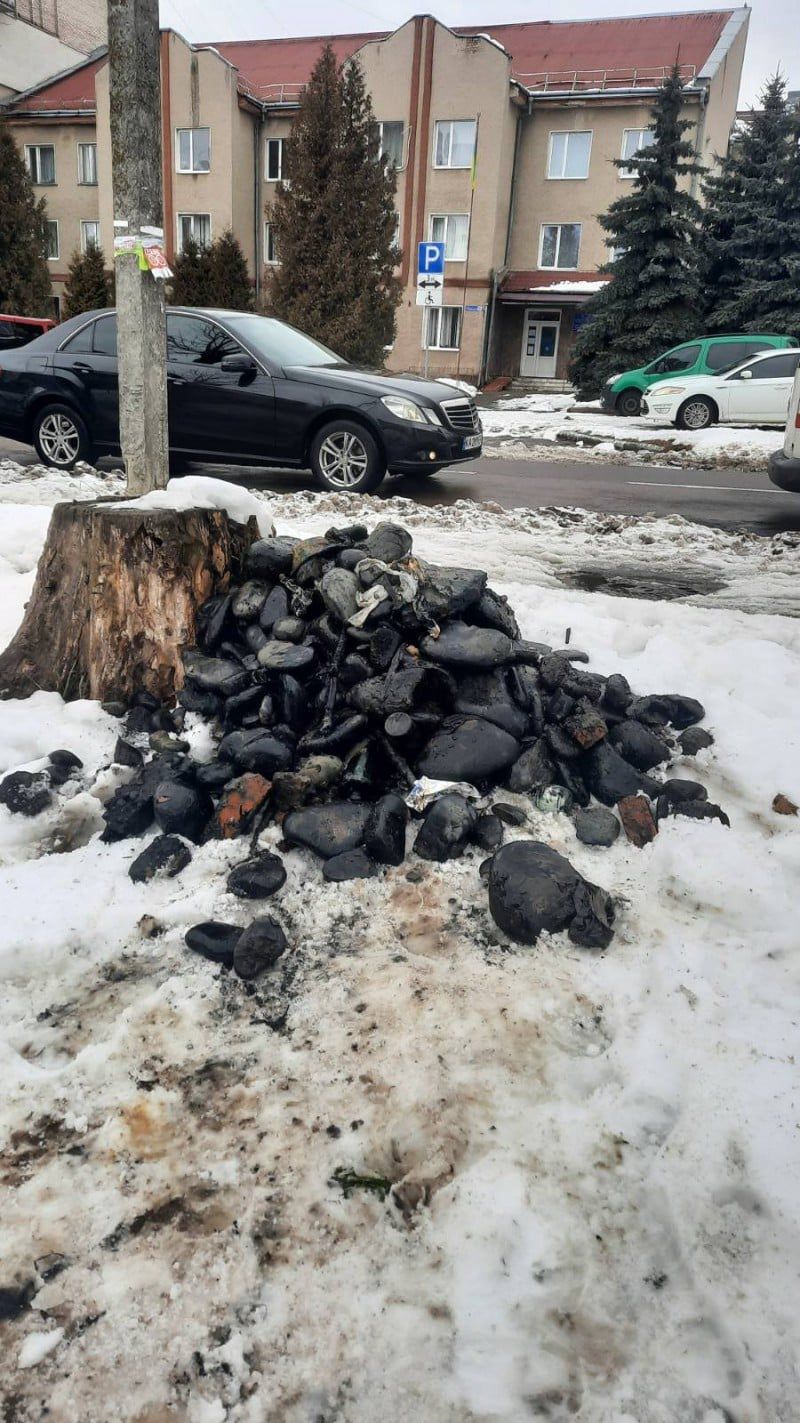 З каналізації витягнули навіть будівелне сміття