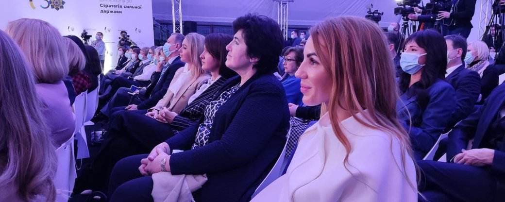 Фірма "Надія" взяла на себе всі організаційні питання.