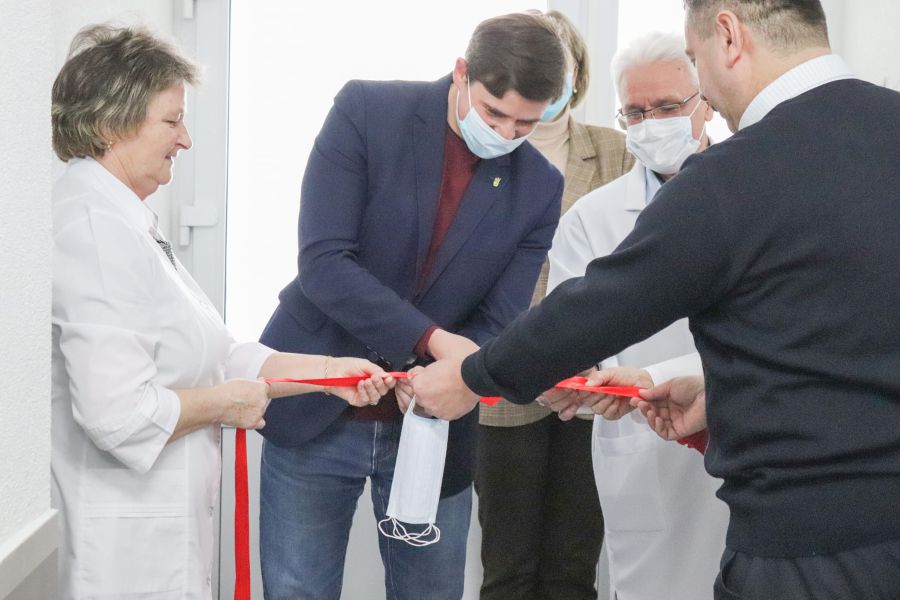 Амбулаторія отримала у подарунок електрокардіограф