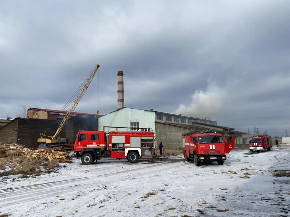 Пожежу гасили 18 рятувальників