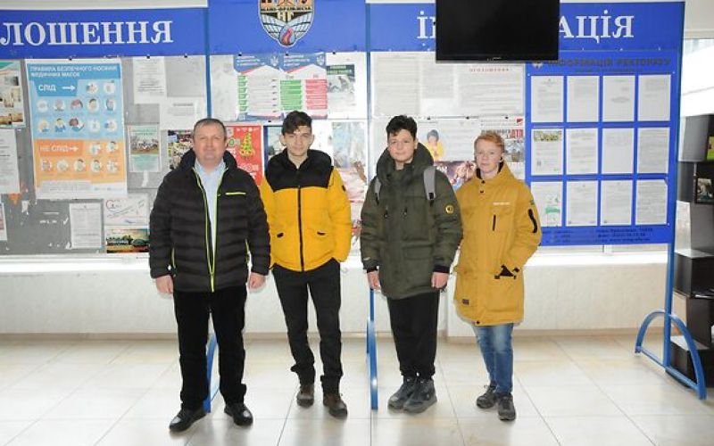 Учасники олімпіади виявили неабияку цікавість до інформаційних технологій.