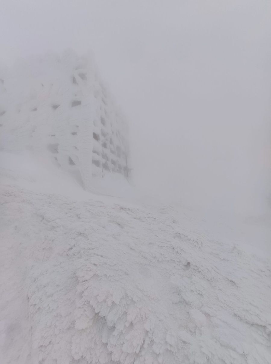 На горі також пориви вітру до 20 метрів на секунду