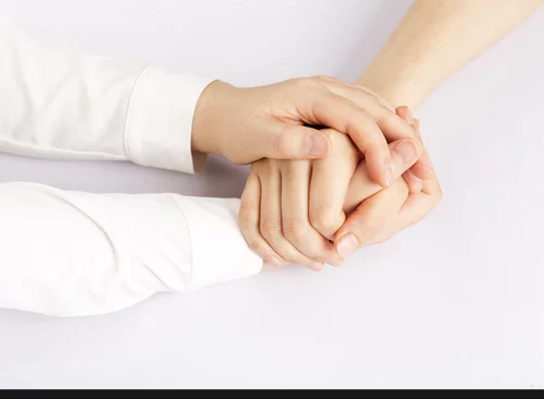 Ілюстроване фото. Допомогу можна отримати звернувшись за телефоном.