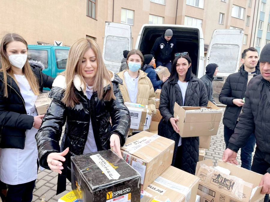 Для українців передали медикаменти, дитяче харчування, памперси і засоби гігієни