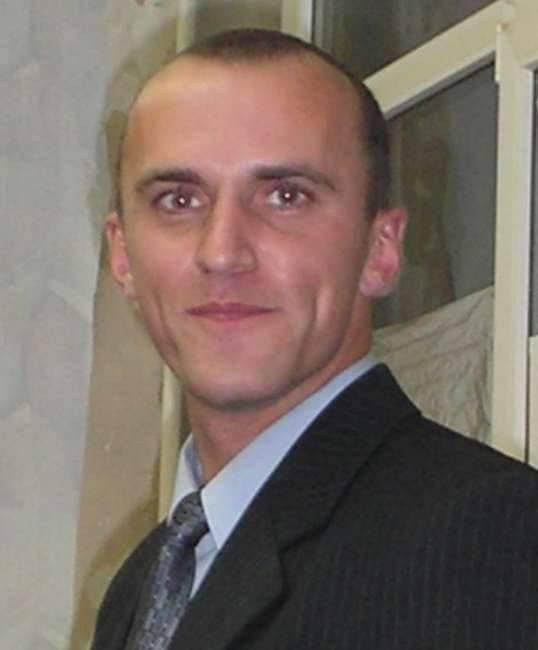 Михайло був доброю, розумною людиною, зразковим учнем, найкращим сином, чоловіком і батьком