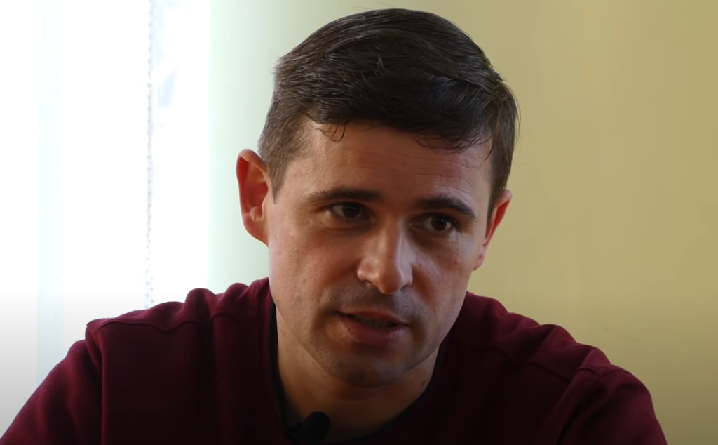 Офіційна зареєстровано 2500 внутрішньо переміщених осіб, хоча неофіційно, мабуть, учетверо більше, каже Андрій Найда