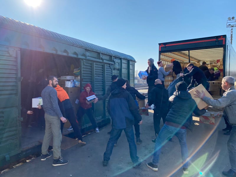 Військові отримали з Європи бронежилети, пластини до бронежилетів, генератори, каремати, спальні мішки