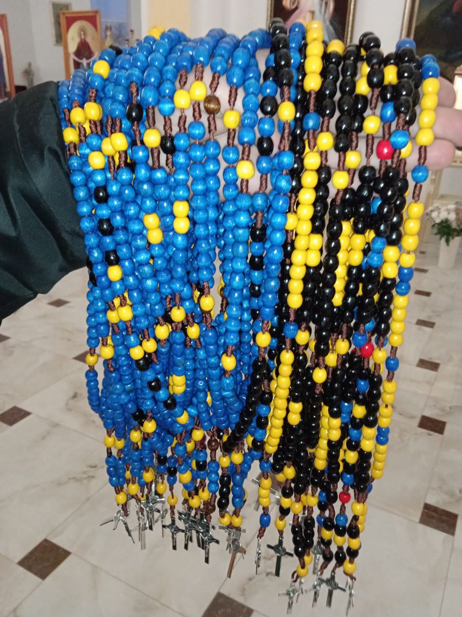 Голиняни молитвою та оберегами захищають Україну. Фото: Іван Мазурик