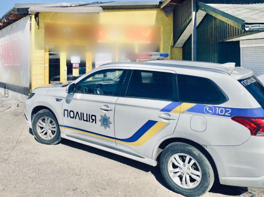 Поліція виявила в зловмисників частину викраденого товару.